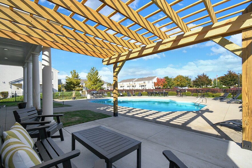 Pool pergola