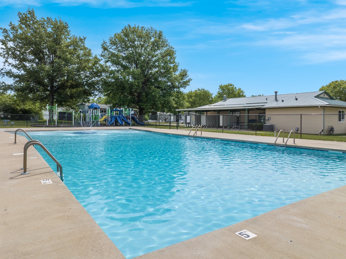 Community pool
